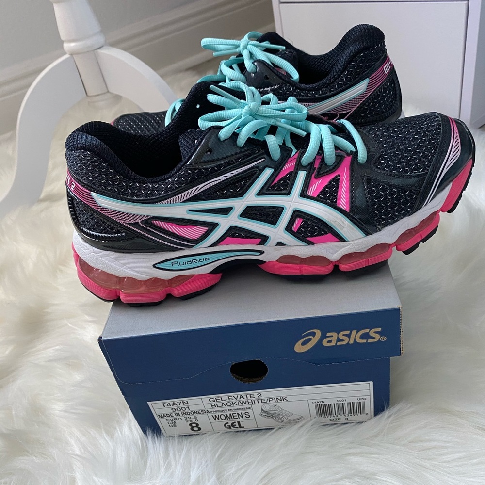 Running shoes